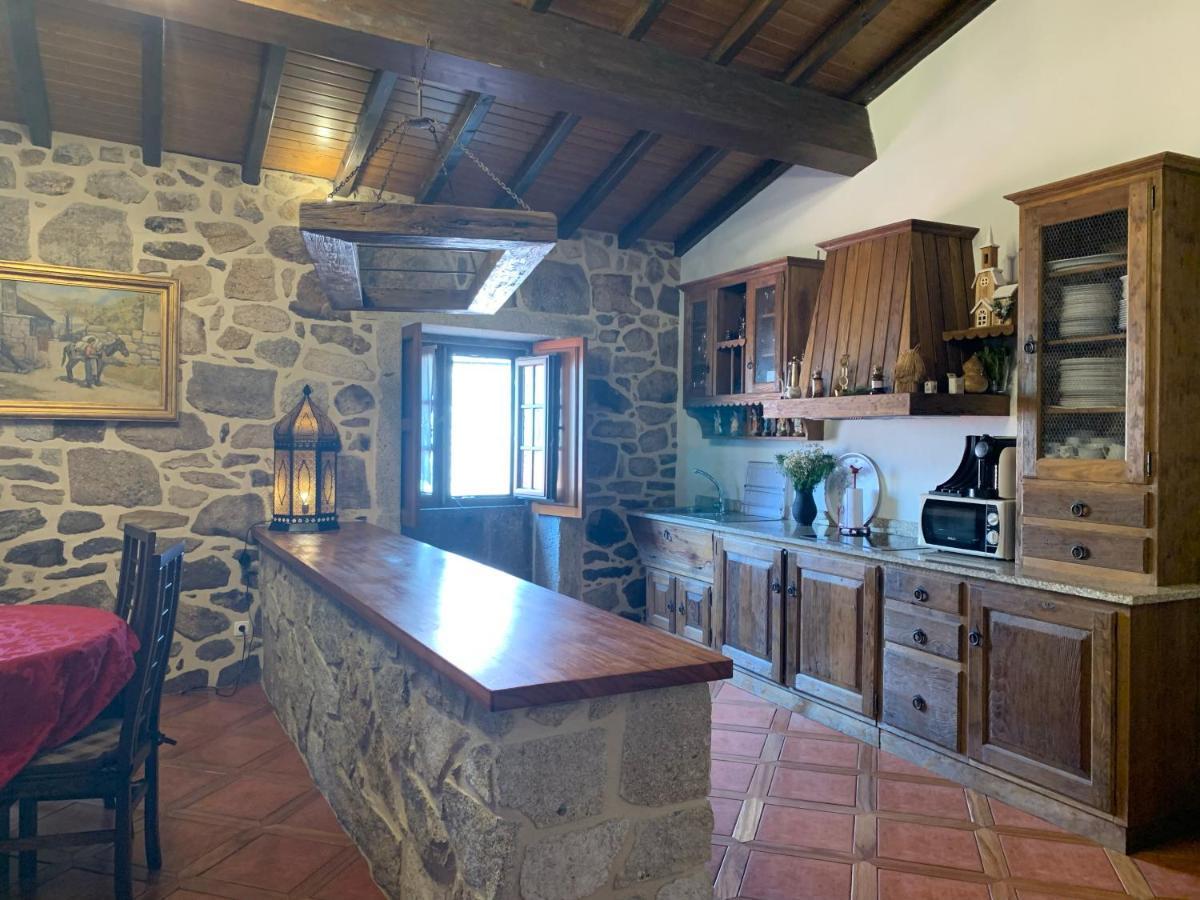 Casa D'Campo Ferreira Villa Pitoes das Junias Bagian luar foto
